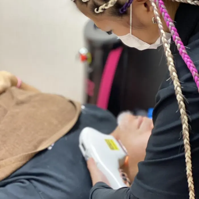 アイリー整骨院 那覇院のエステ リラクサロン スタッフ情報 Salon Irie 那覇院 ミニモ