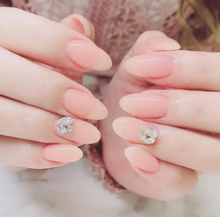Z Y Nail 博多駅前店のネイルサロン スタッフ情報 Z Ynail 博多駅前 ミニモ