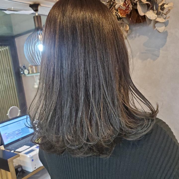 【 1番人気メニュー⠀】カット＋選べるオリジナル艶髪カラー＋艶髪TOKIOトリートメント＋マッサージスパ