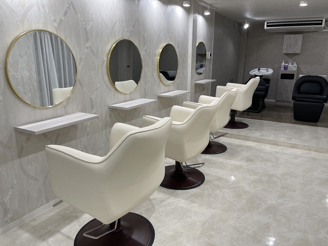 Akka梅田店 梅田駅 の美容室 美容院情報 ミニモ